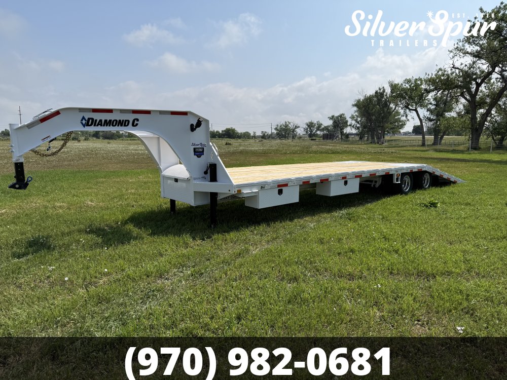 2026 Diamond C FMAX212 35x102 Hydraulic Dovetail Gooseneck Trailer
