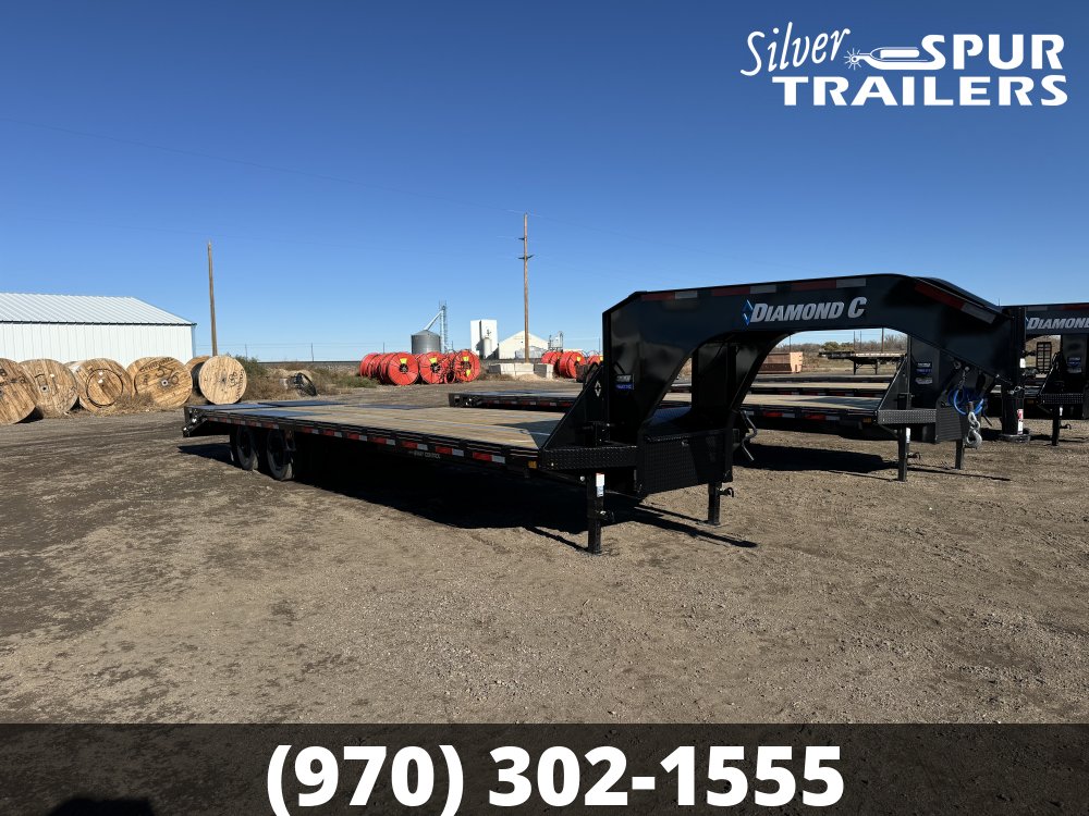 2025 Diamond C FMAX210 32x102 Max Ramp Gooseneck Trailer