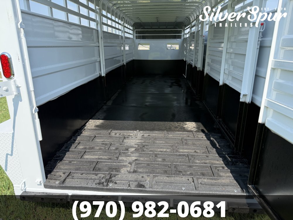 2026 Circle D 6'8"x24' Gooseneck Livestock Trailer