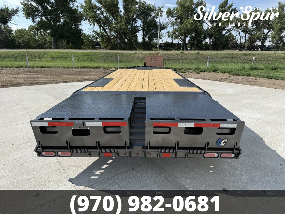 2026 Diamond C DEC207 24x102 Deckover Trailer