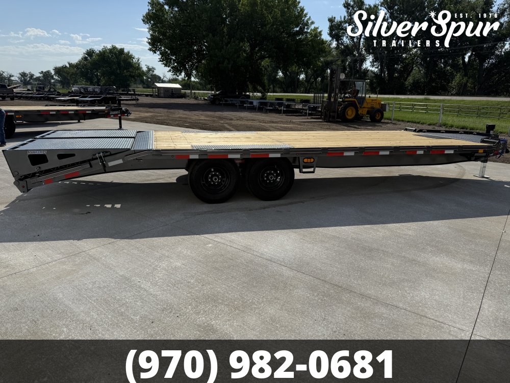 2026 Diamond C DEC207 24x102 Deckover Trailer