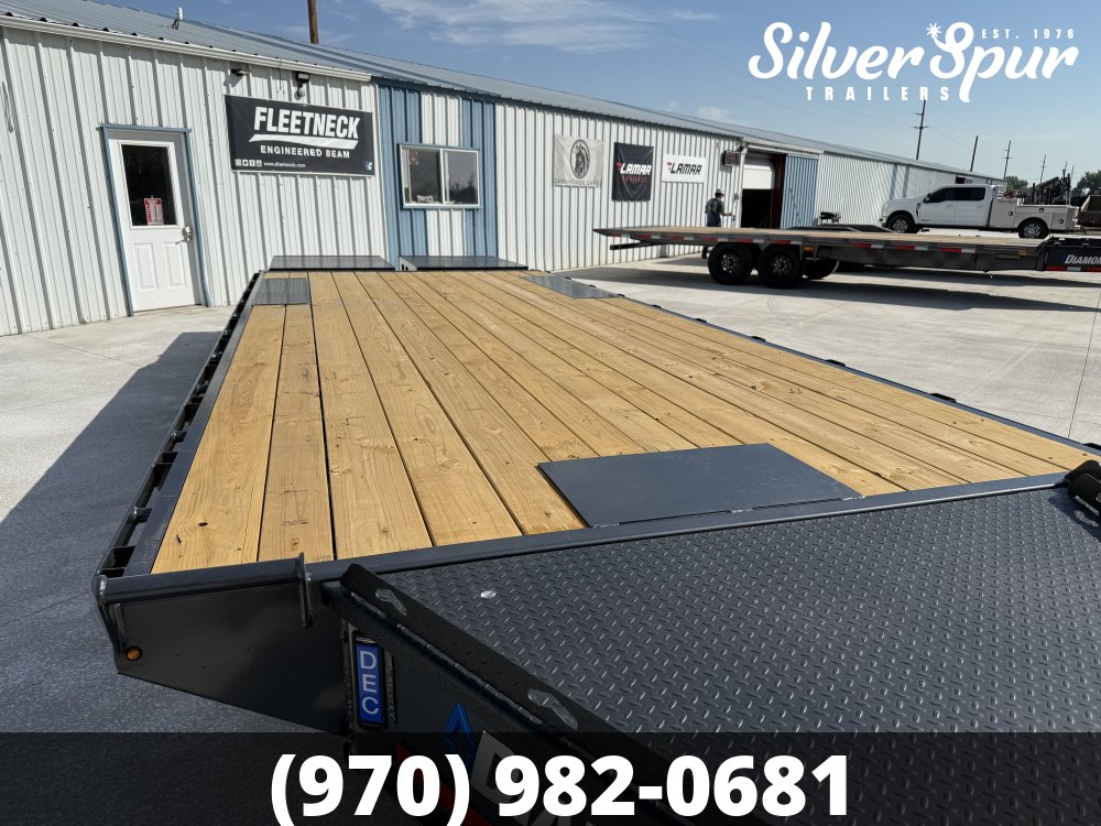 2026 Diamond C DEC207 24x102 Deckover Trailer