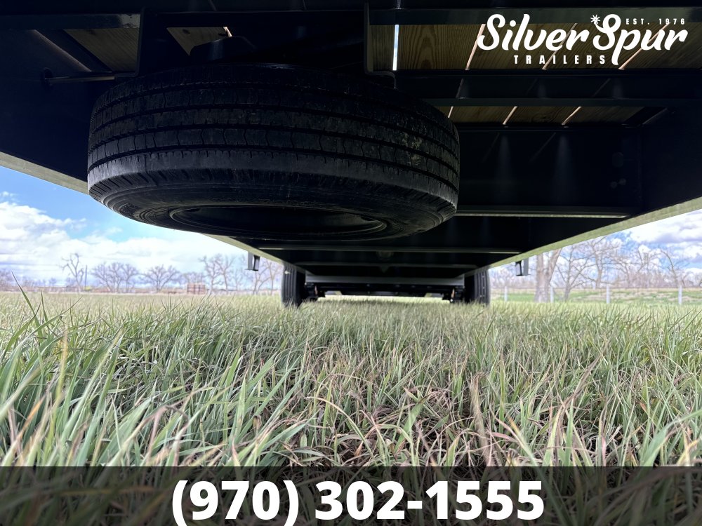 2025 Diamond C FMAX208 30x102 Max Ramp Gooseneck Trailer
