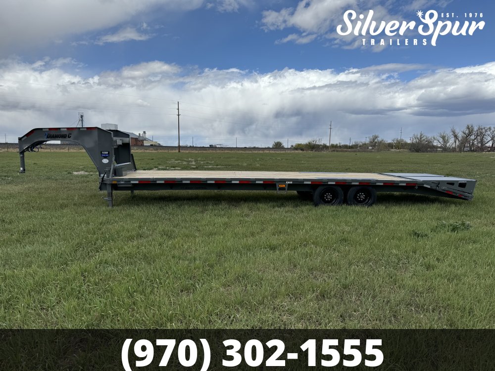 2025 Diamond C FMAX208 30x102 Max Ramp Gooseneck Trailer