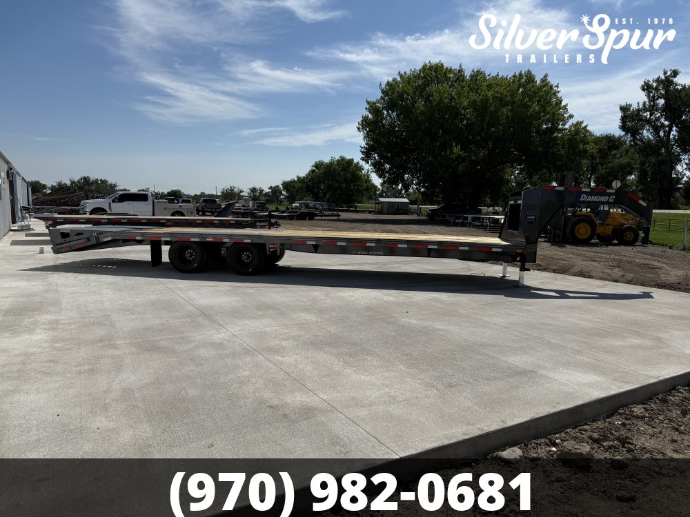 2026 Diamond C FMAX212 32x102 Max Ramp Gooseneck Trailer