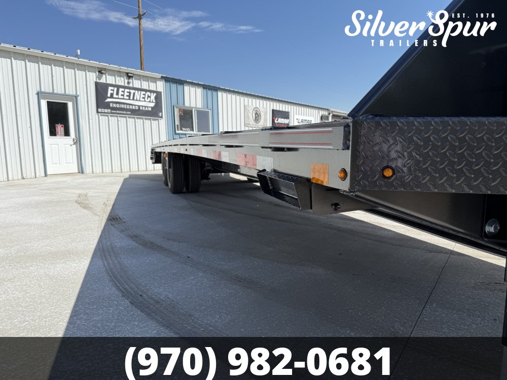 2026 Diamond C FMAX212 32x102 Max Ramp Gooseneck Trailer