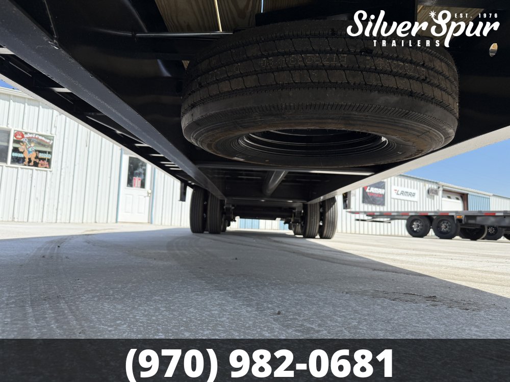 2026 Diamond C FMAX212 32x102 Max Ramp Gooseneck Trailer