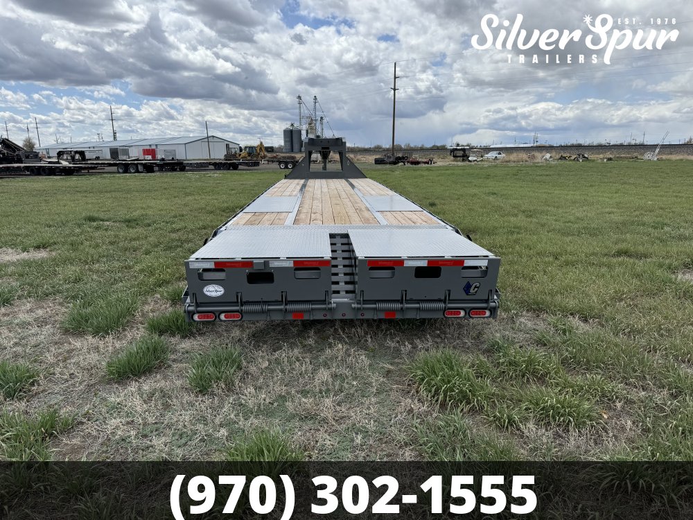 2025 Diamond C FMAX212 35x102 Max Ramp Gooseneck Trailer