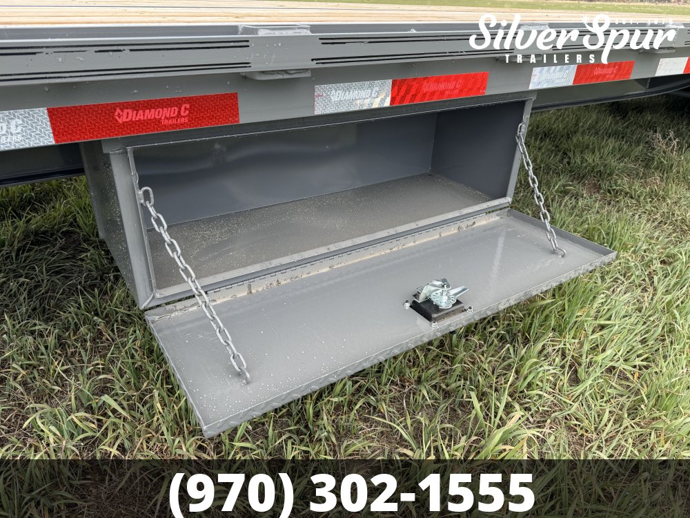 2025 Diamond C FMAX212 35x102 Max Ramp Gooseneck Trailer