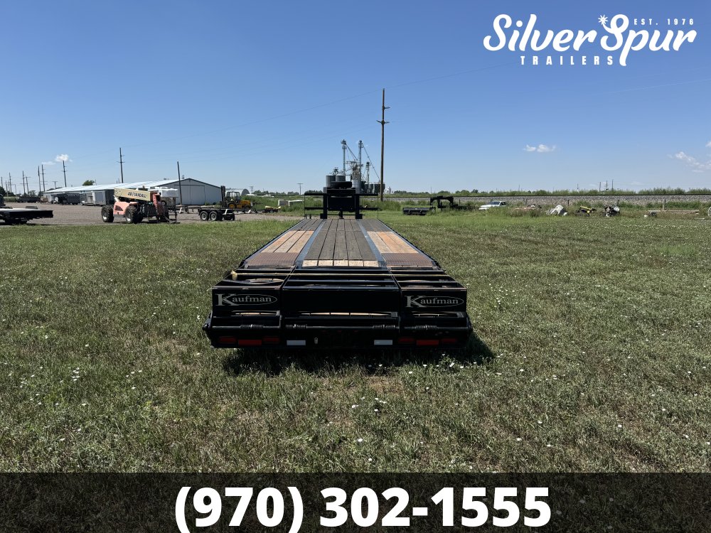 2019 Kaufman 40' Gooseneck Flatbed Trailer