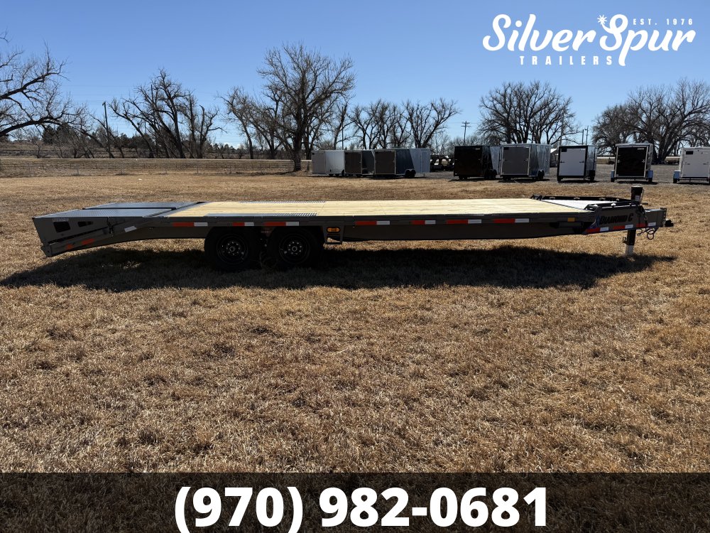 2026 Diamond C DEC207 24x102 Deckover Trailer