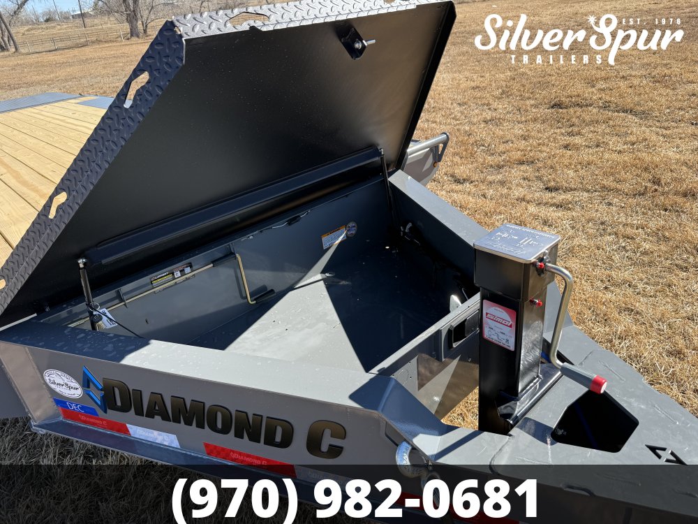 2026 Diamond C DEC207 24x102 Deckover Trailer