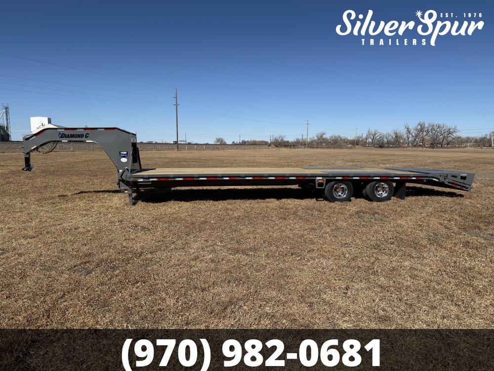 2026 Diamond C FMAX212 32x102 Max Ramp Gooseneck Trailer