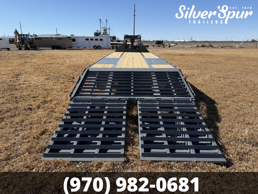 2026 Diamond C FMAX212 32x102 Max Ramp Gooseneck Trailer