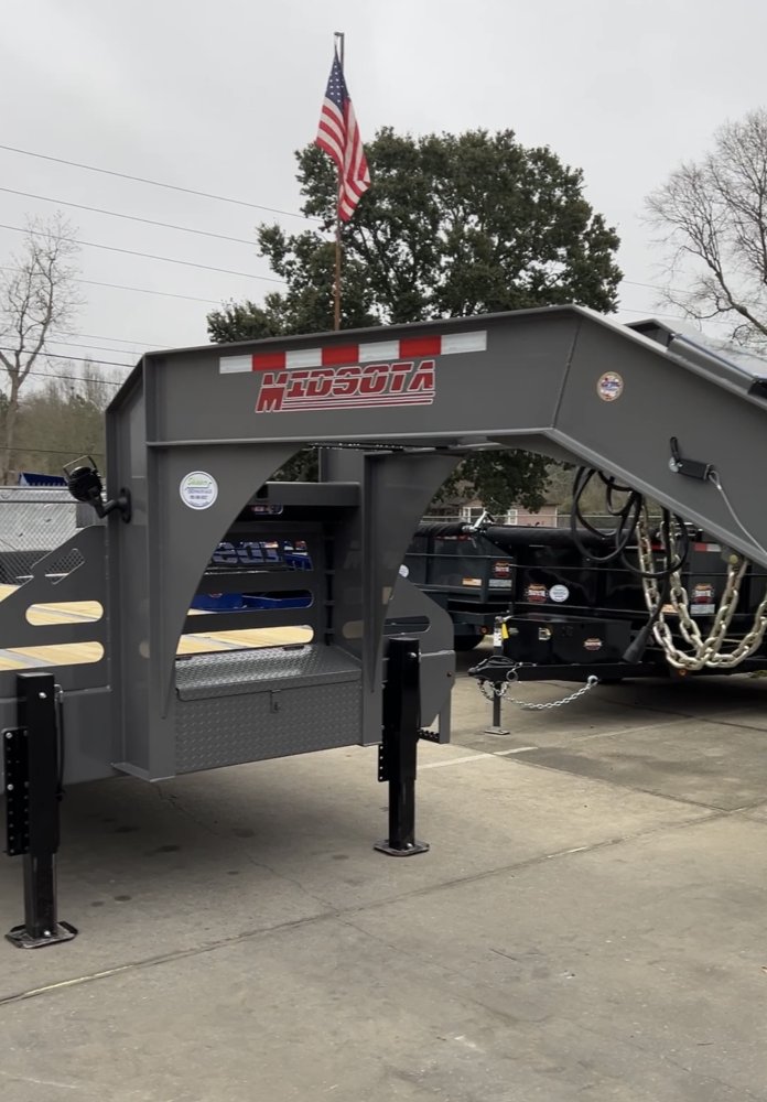 8' 6"x36' MIDSOTA BY NOVAE LLC Gooseneck