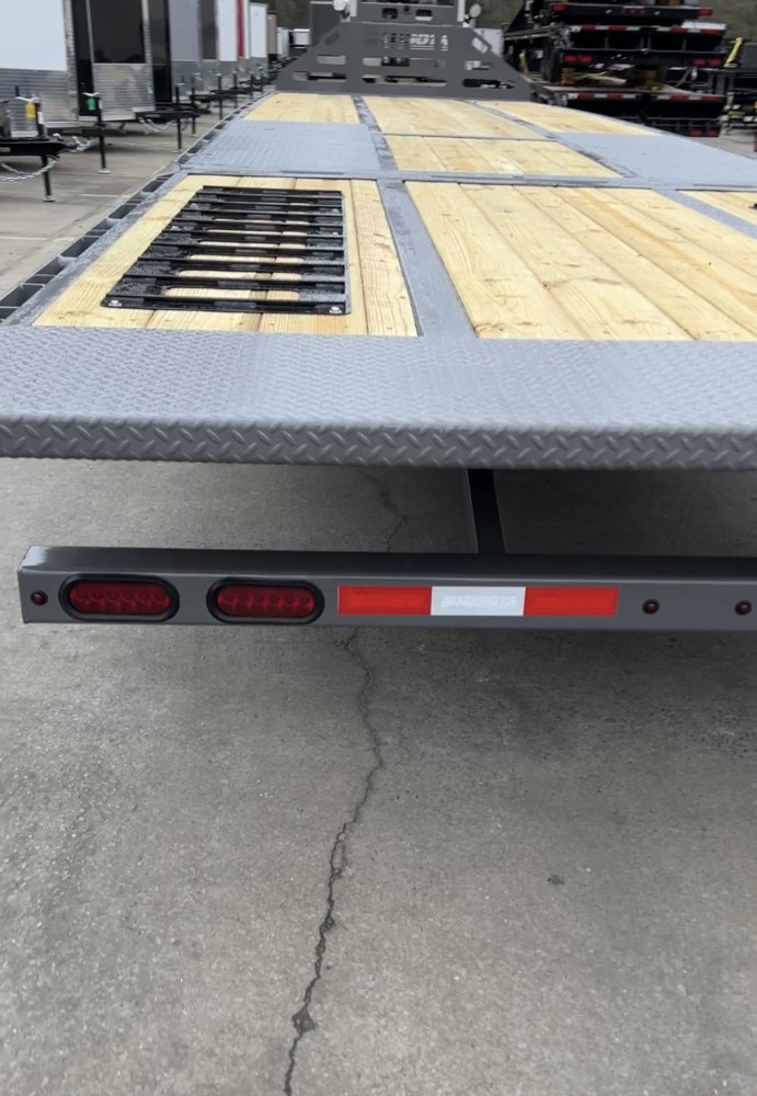 8' 6"x36' MIDSOTA BY NOVAE LLC Gooseneck