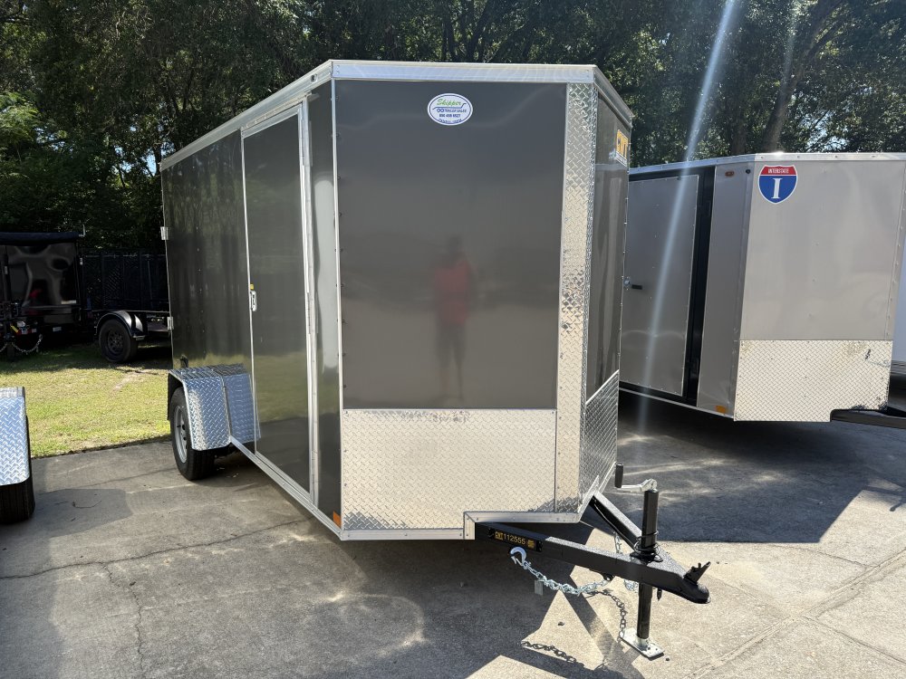 6'x12' Covered Wagon Enclosed