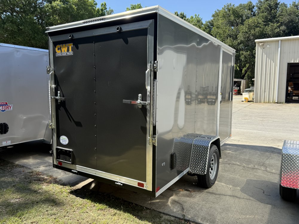 6'x12' Covered Wagon Enclosed