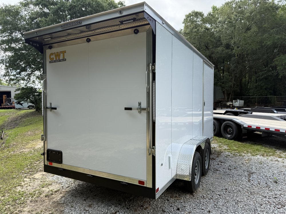 7'x14' Covered Wagon Enclosed