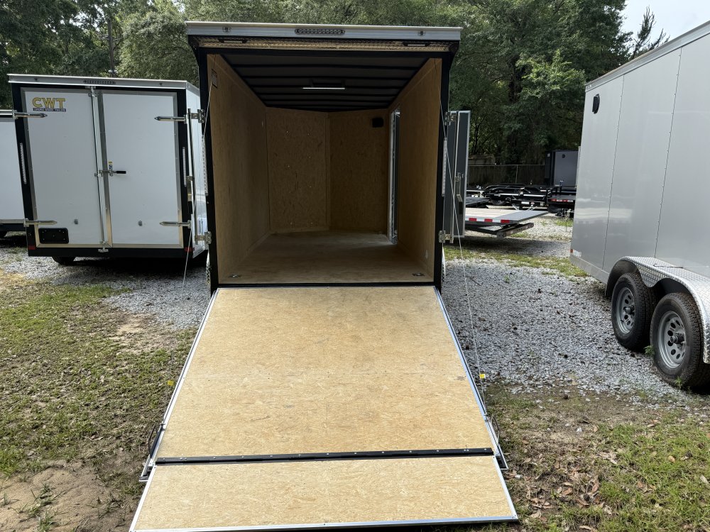 7'x14' Covered Wagon Enclosed