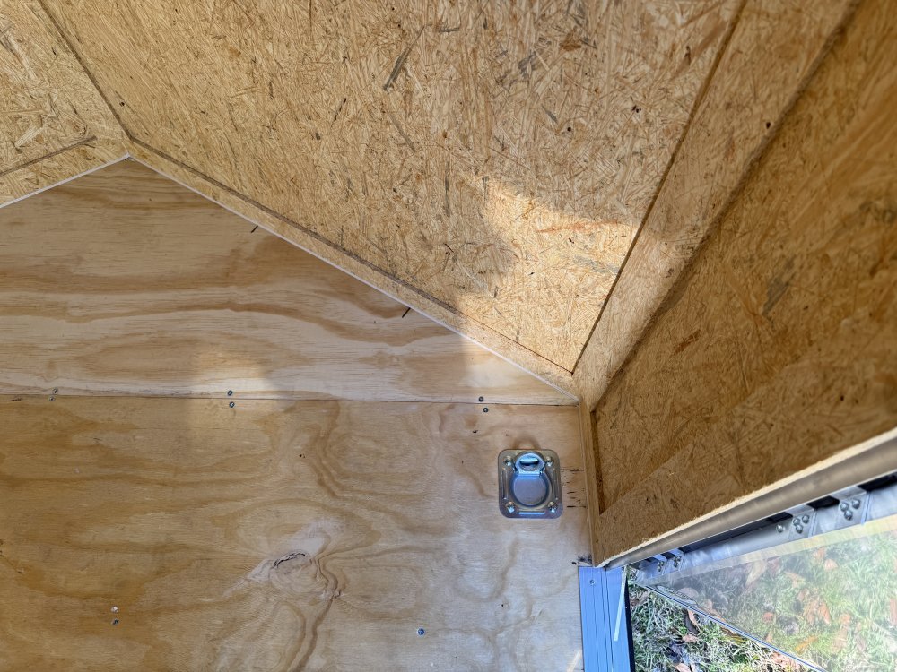 7'x14' Covered Wagon Enclosed