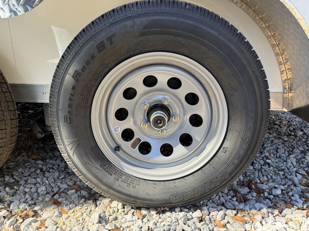 7'x14' Covered Wagon Enclosed