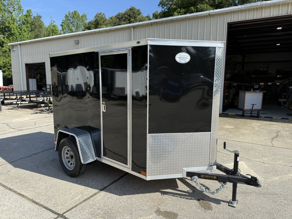 5'x8' Covered Wagon Enclosed