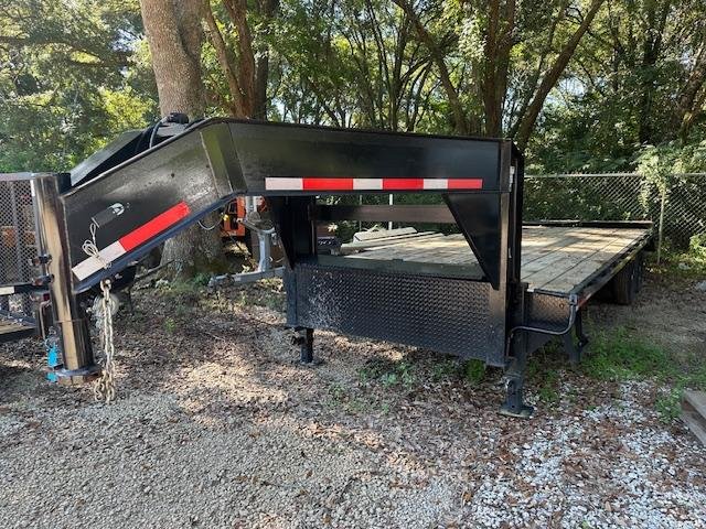 8.5'x205' Caliber Gooseneck
