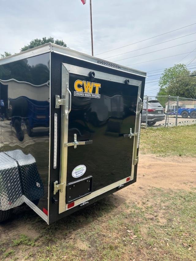 5'x8' COVERED WAGON Enclosed