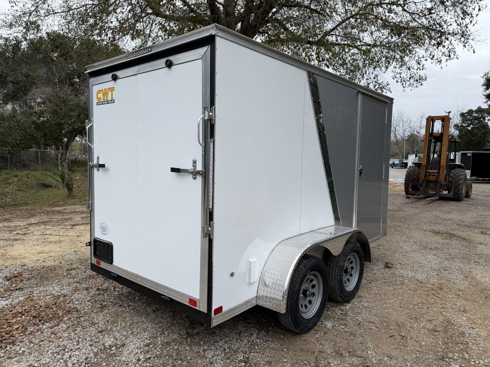 6'x12' Covered Wagon Enclosed