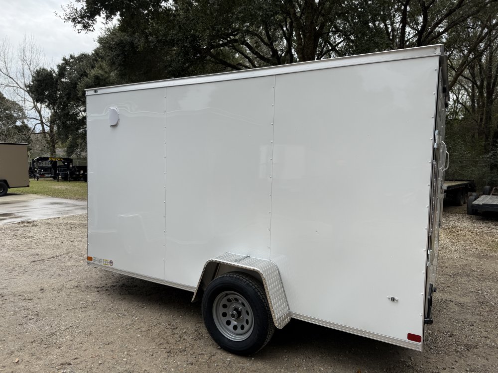 6'x12' Covered Wagon Enclosed