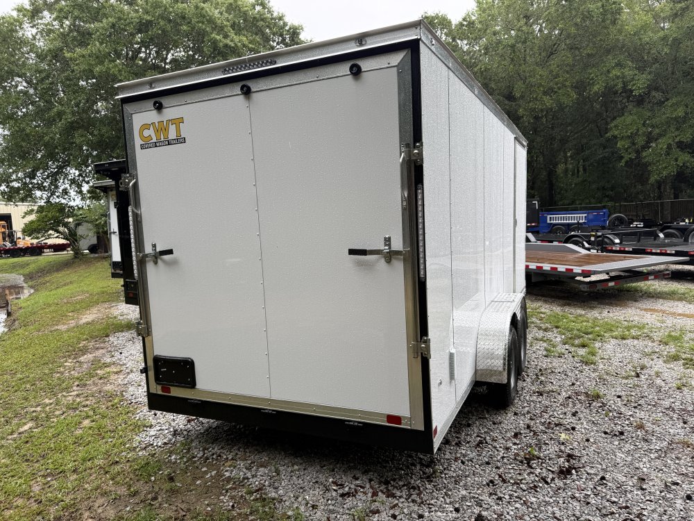 7'x18' Covered Wagon Enclosed