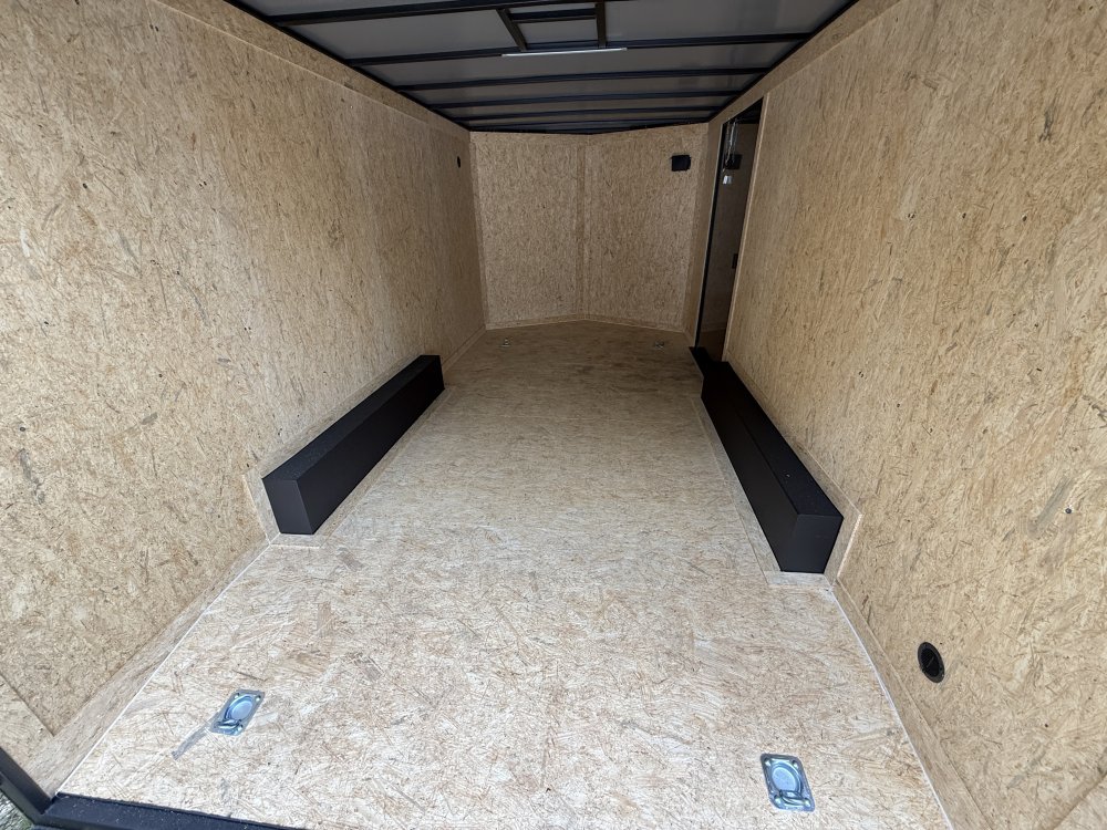 8' 5"x16' Covered Wagon Enclosed