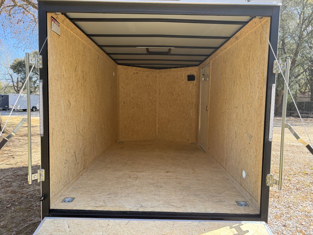 7'x12' Covered Wagon Enclosed