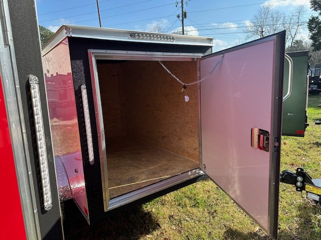 4'x6' COVERED WAGON Enclosed