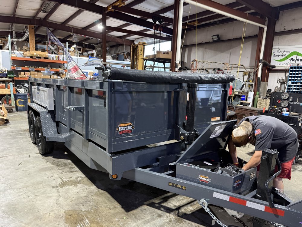 7'x16' PROSPECTOR BY COV WAGON Dump