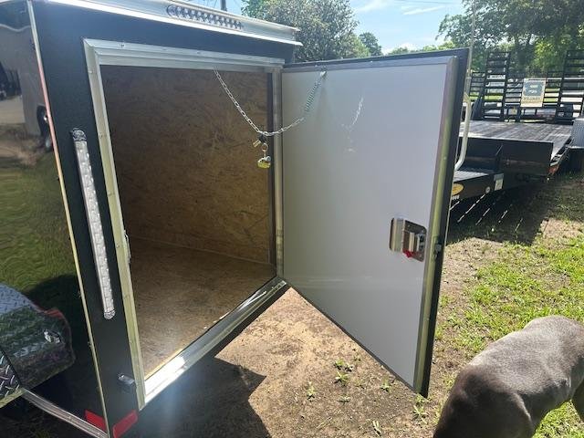 4'x6' COVERED WAGON Enclosed
