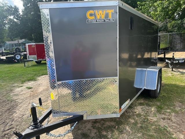 5'x10' COVERED WAGON Enclosed