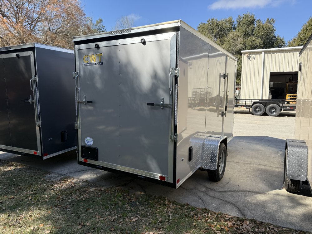6'x12' Covered Wagon Enclosed
