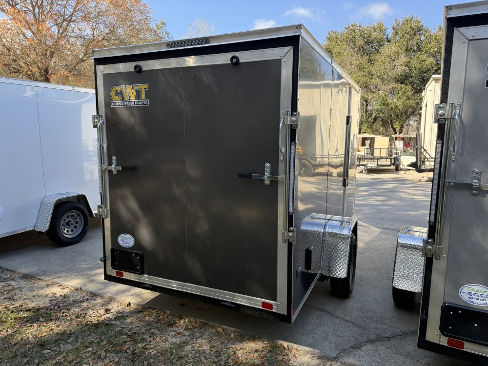6'x12' Covered Wagon Enclosed
