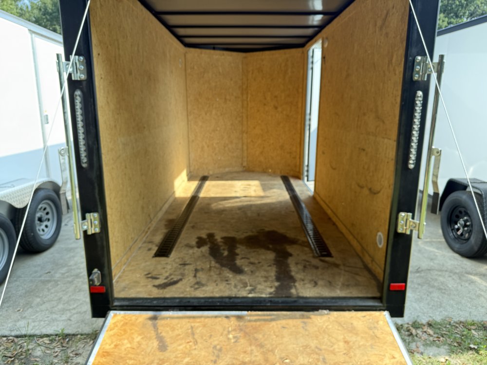 6'x12' Covered Wagon Enclosed