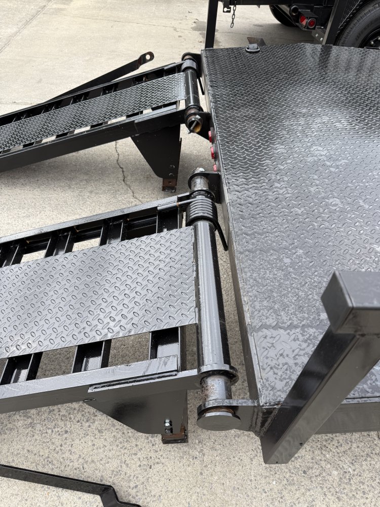 7'x20' PROSPECTOR BY COV WAGON Equipment