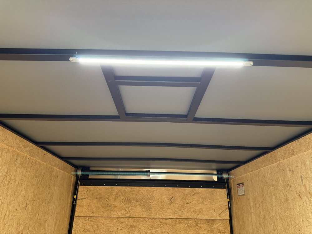 7'x14' Covered Wagon Enclosed