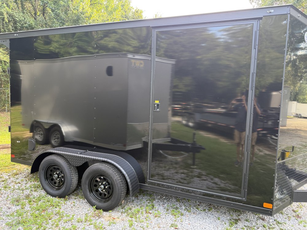 7'x14' Covered Wagon Enclosed