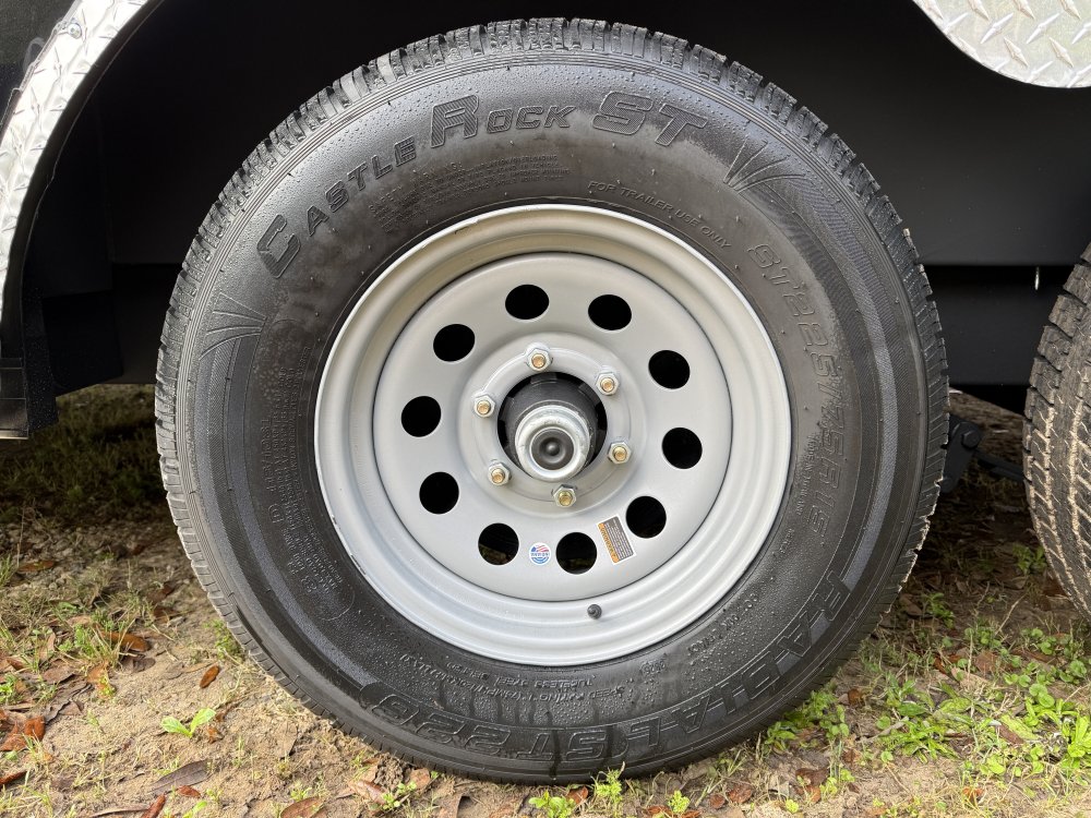 8.5'x16' Covered Wagon Enclosed