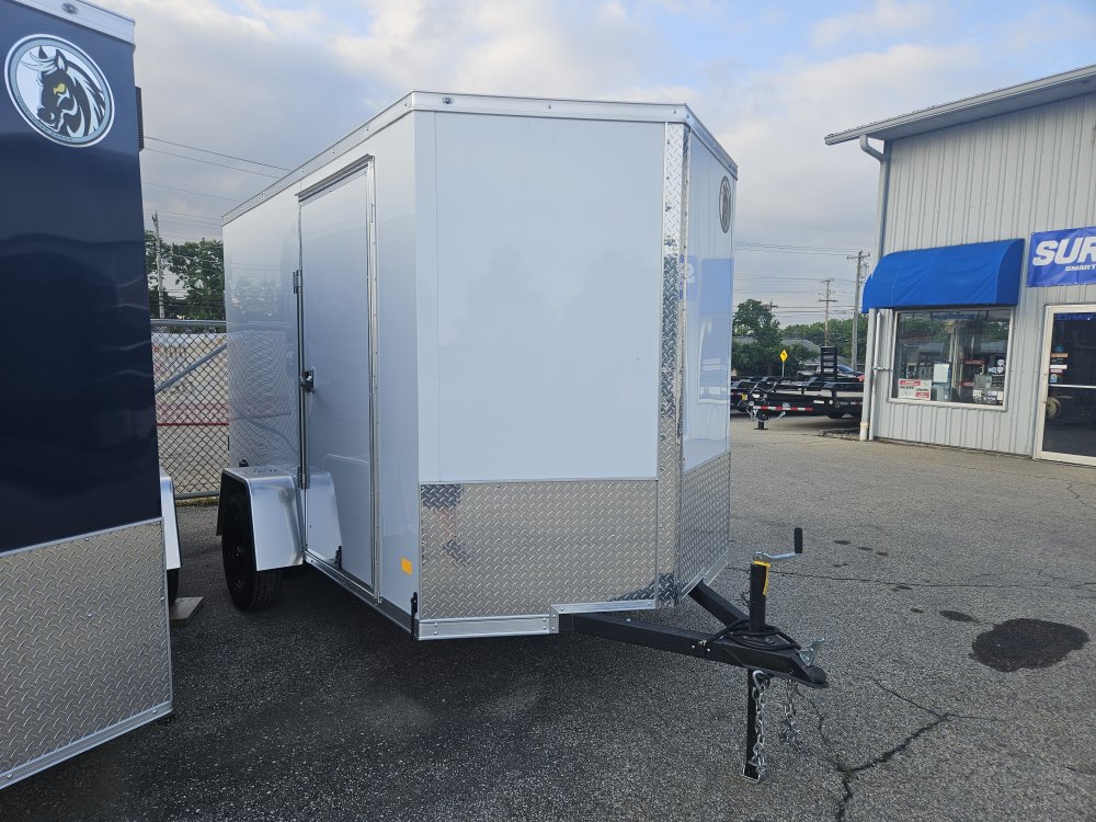 6'x10' Darkhorse Flat Front Enclosed
