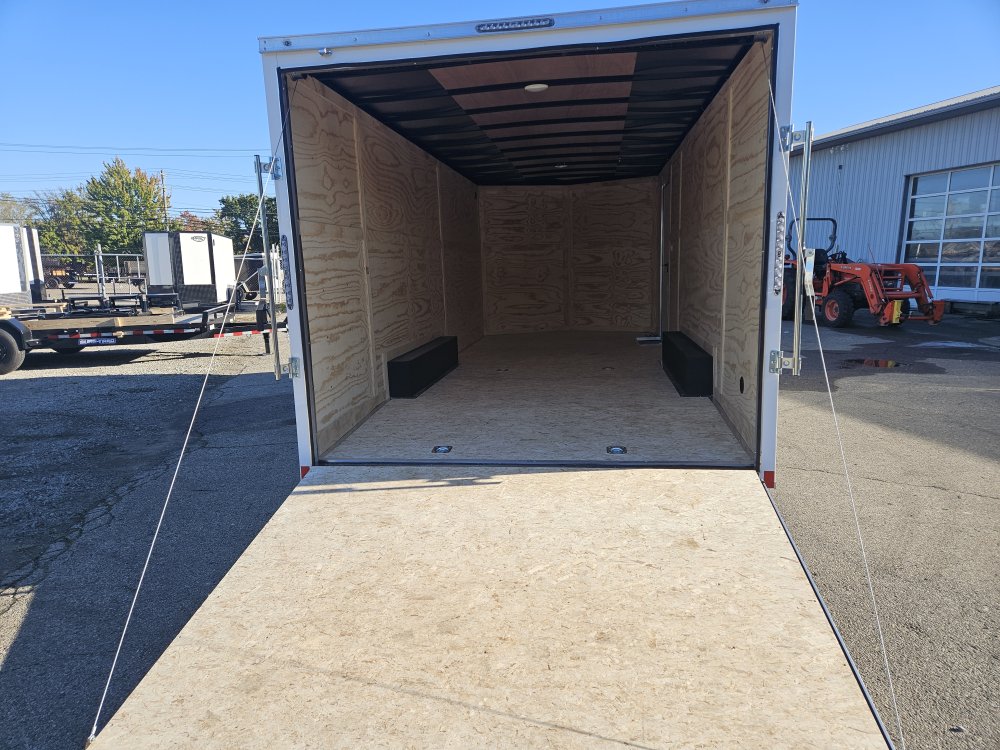 8.5'x20' DARKHORSE Enclosed