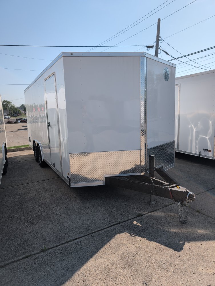 8.5'x20' DARKHORSE Enclosed
