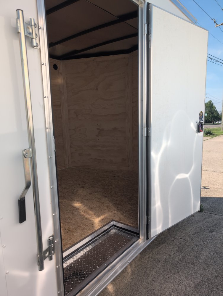 8.5"x24" DARKHORSE Enclosed
