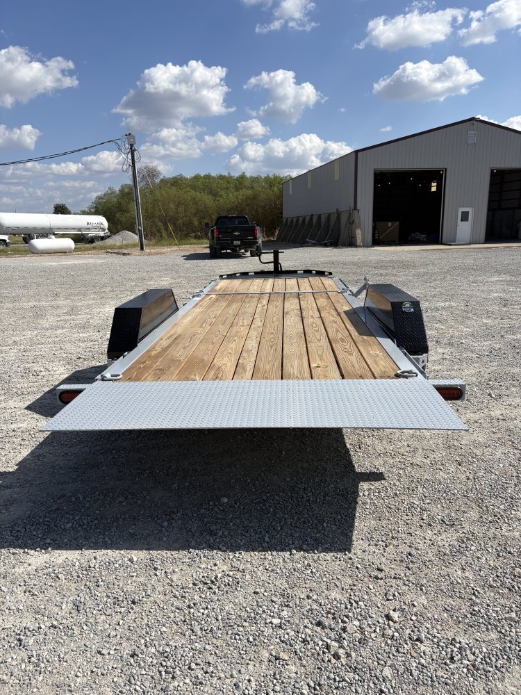 83"x22' Liberty Tilt Deck